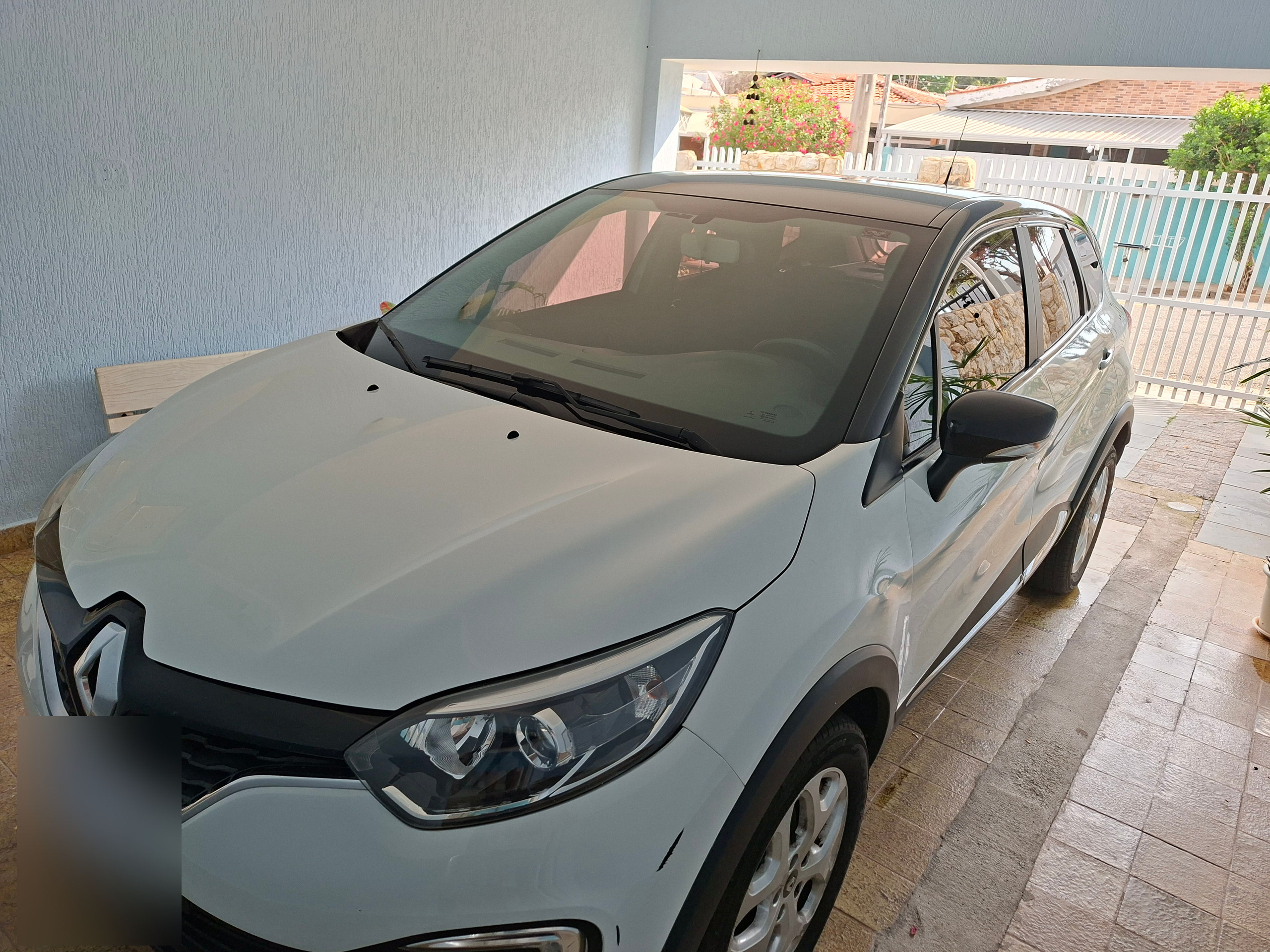 Renault CAPTUR Life 1.6 16V Flex 5p Aut. em Vinhedo, SP